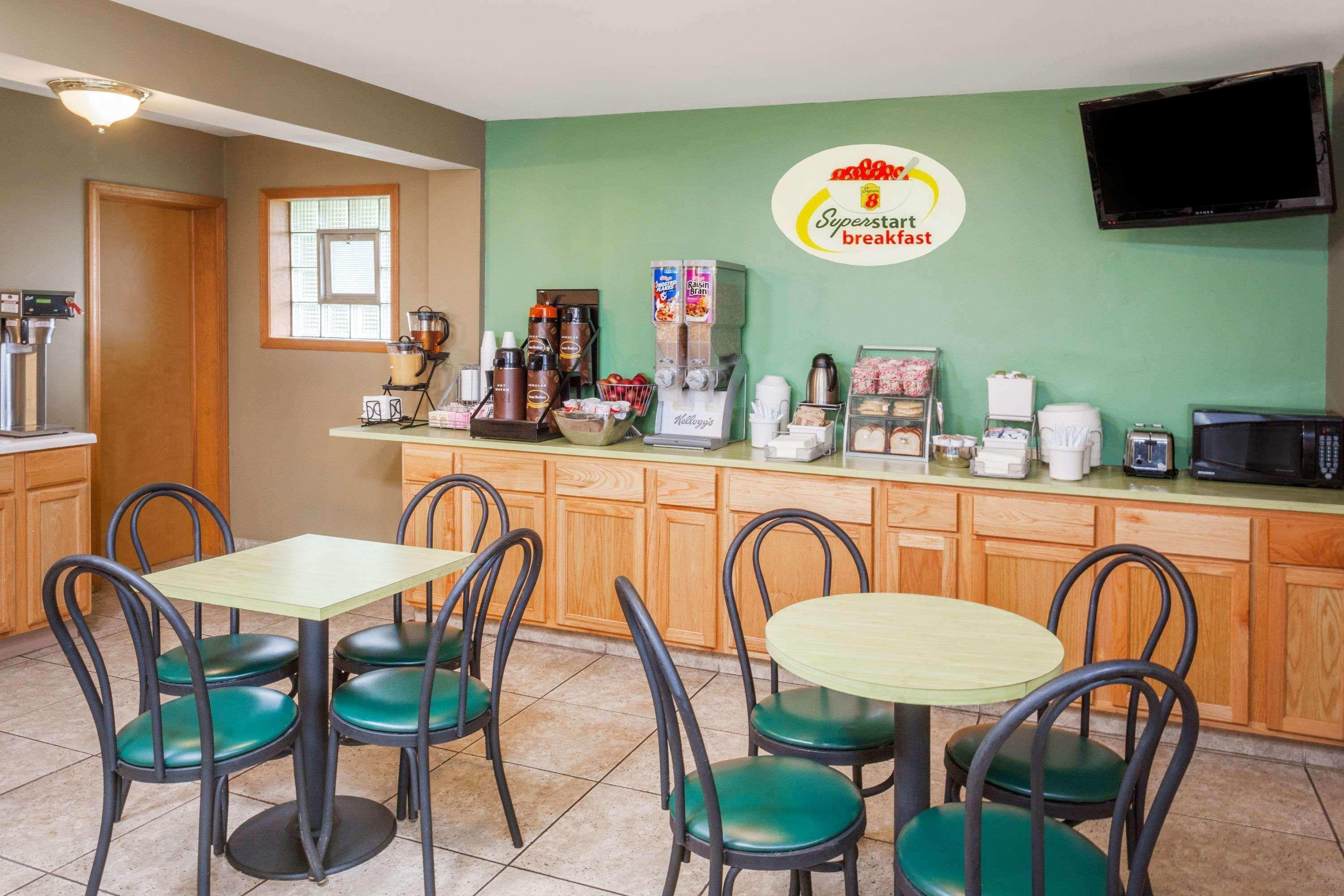 Super 8 By Wyndham Stevensville St Joseph Exterior foto